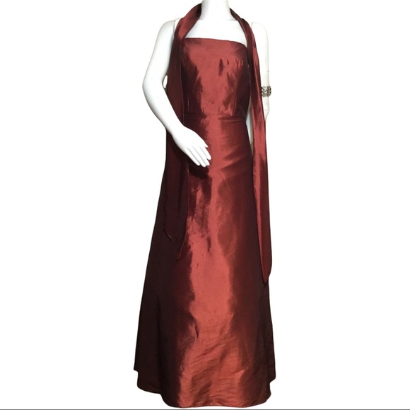 Bella Designs Formal Burgandy A Line Evening Dress Size 12 - Picture 4 of 8